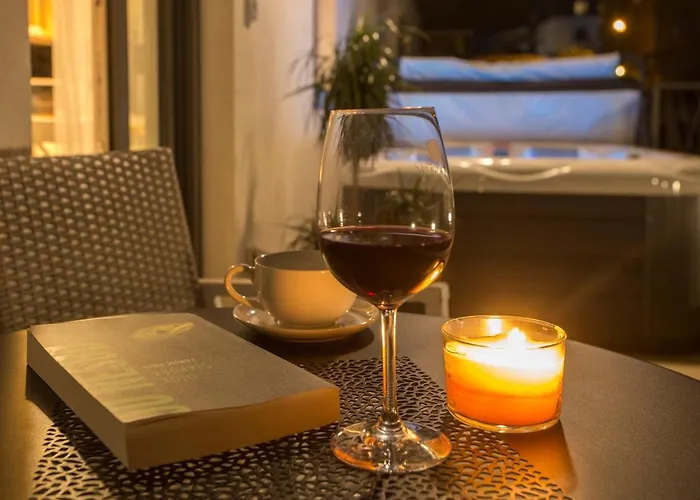 Apartment And Hot Tub *